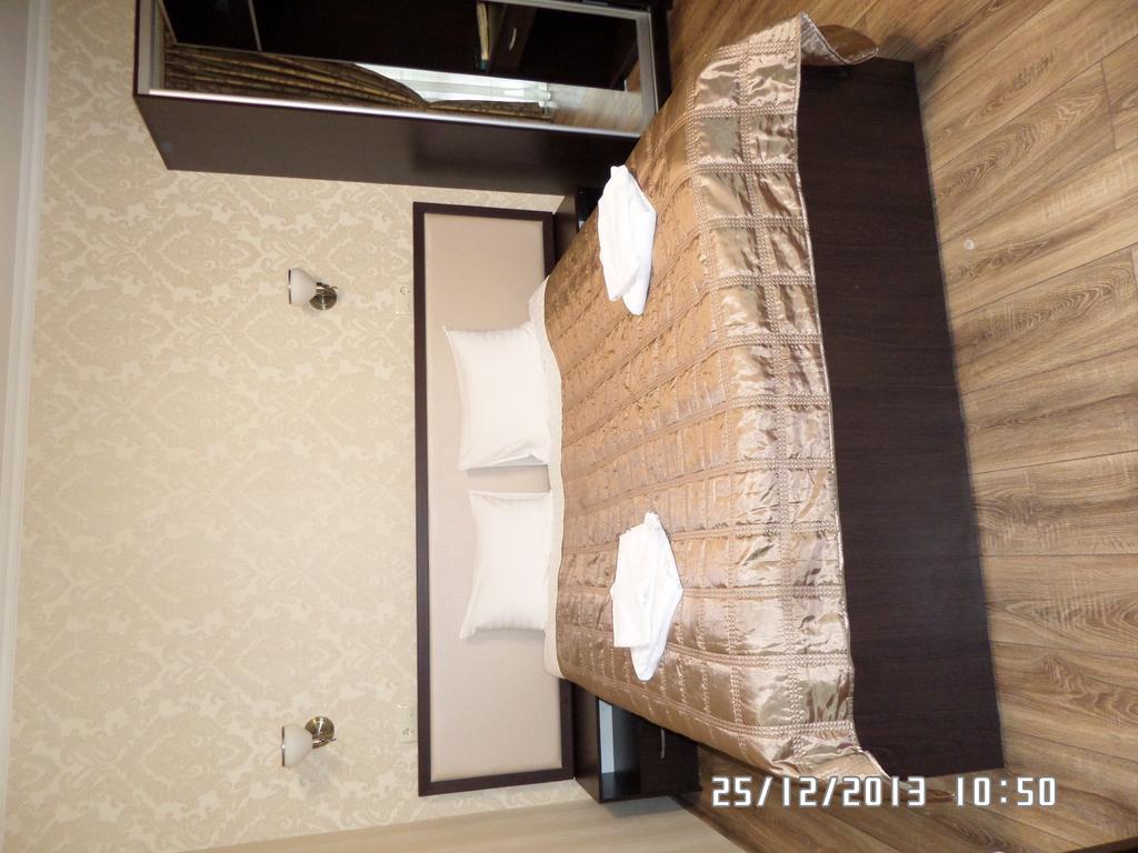 Royal Hotel Kharkiv Room photo